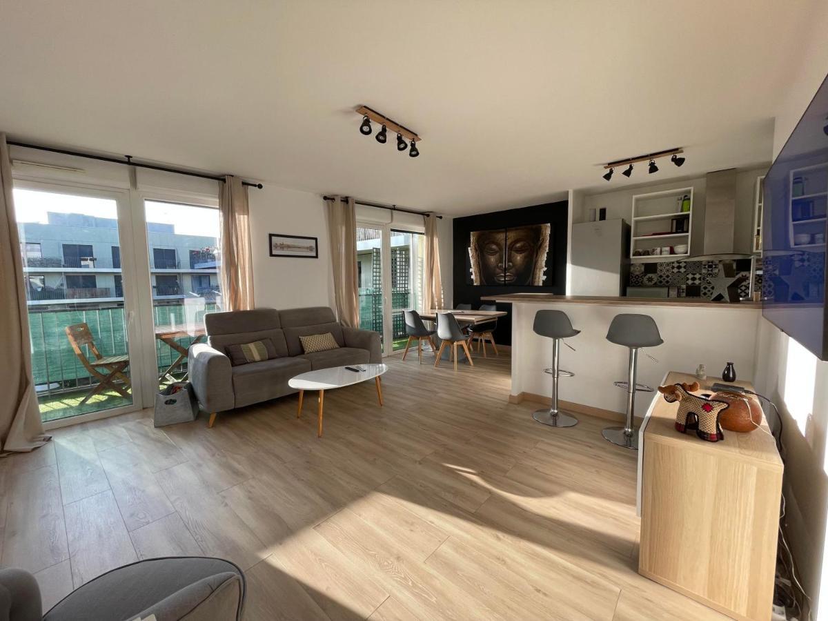 Charmant Logement Avec Jacuzzi マント・ラ・ジョリー エクステリア 写真